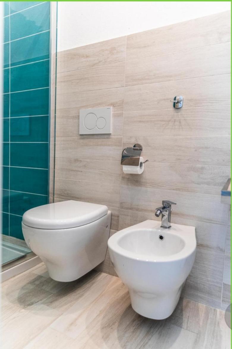 La Smeralda - Boutique Rooms And Breakfast Golfo Aranci Exterior photo